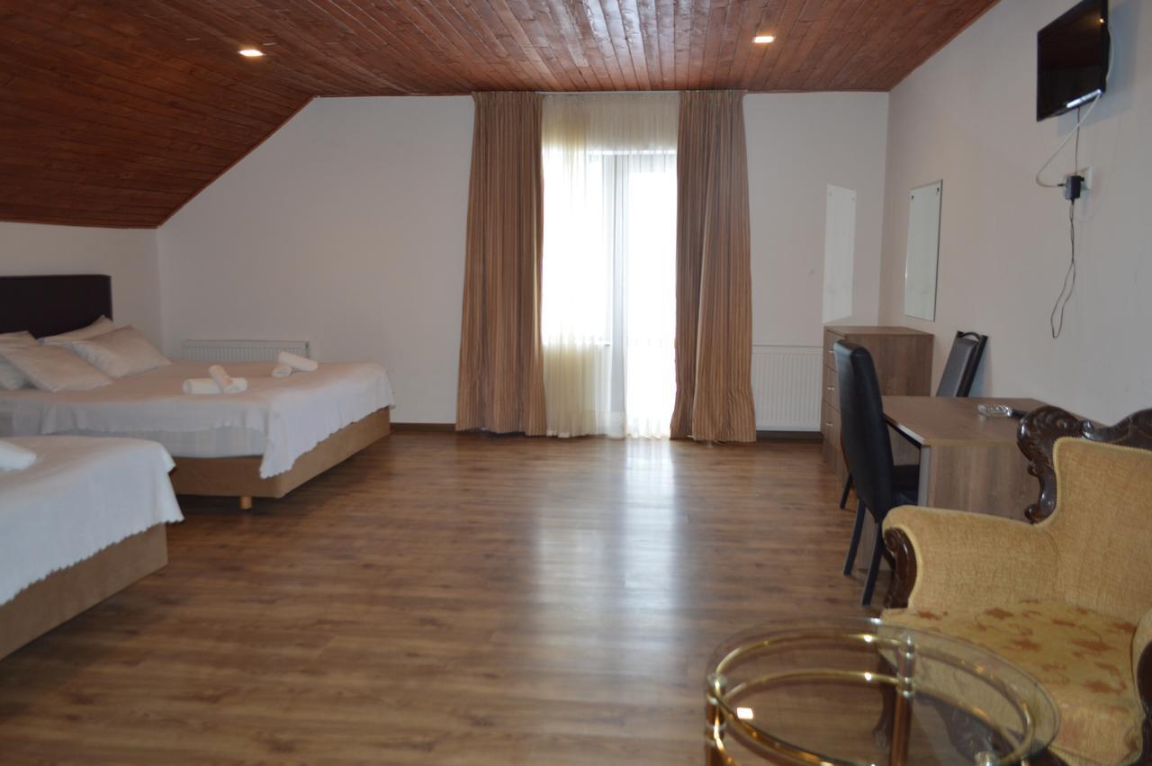 Hotel New White House Bakuriani Zewnętrze zdjęcie