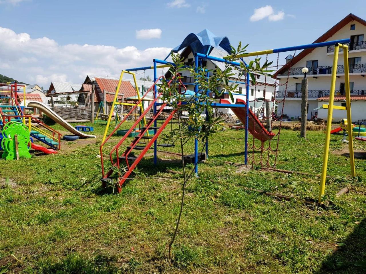 Hotel New White House Bakuriani Zewnętrze zdjęcie