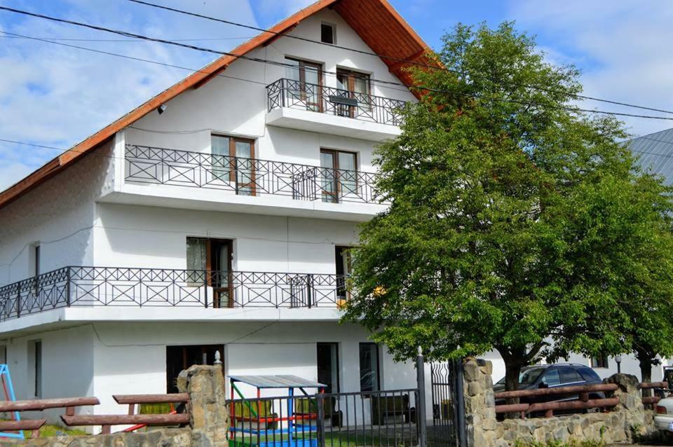 Hotel New White House Bakuriani Zewnętrze zdjęcie
